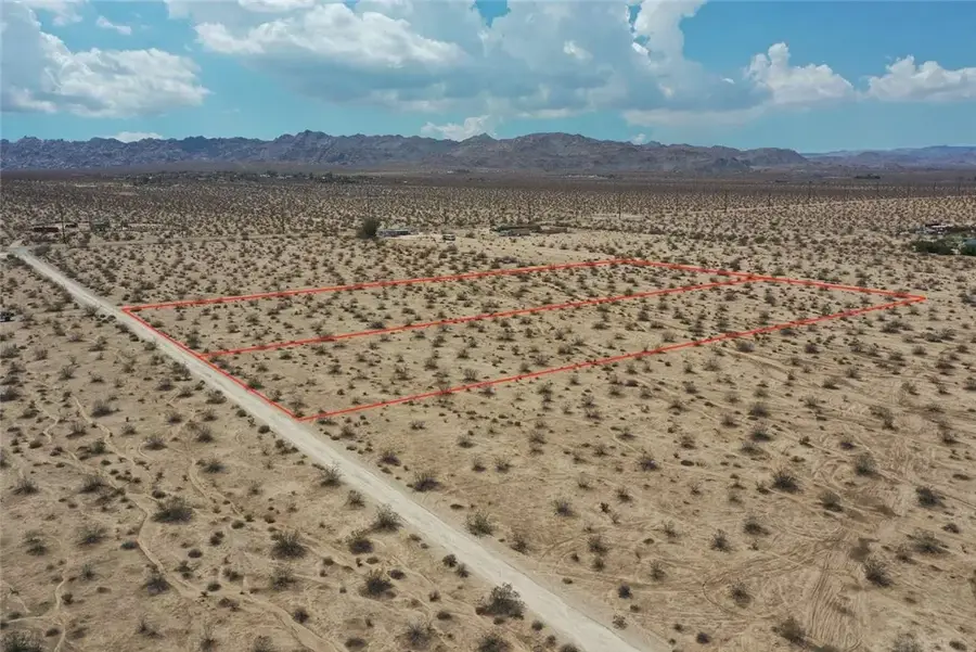 2 Pearl Springs, Twentynine Palms Yucca Valley, CA 92277 - Image #2