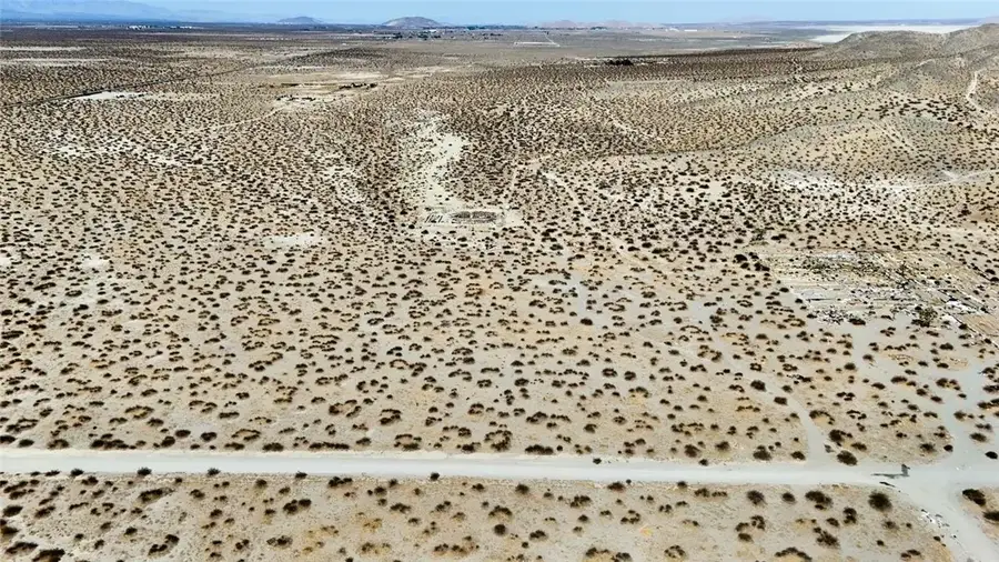 21 Lessing, Adelanto, CA 92301 - #2