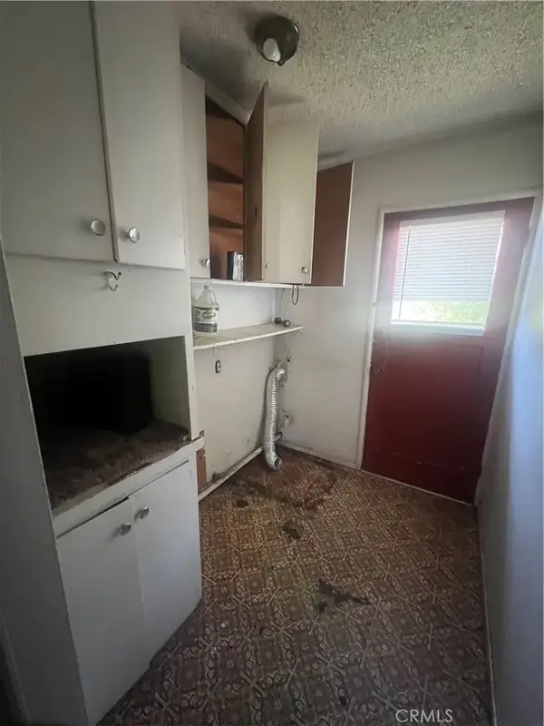 425 W Elm Street, Hanford, CA 93230