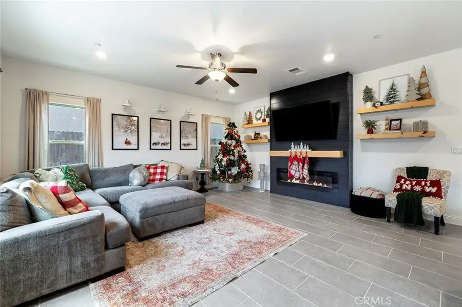 4085 Alamos, Clovis, CA 93619 - Image #3