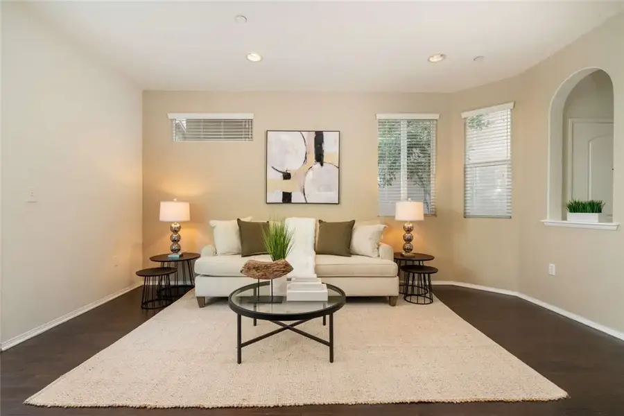 9562 Sundance Street, Pacoima, CA 91331 - Image #2