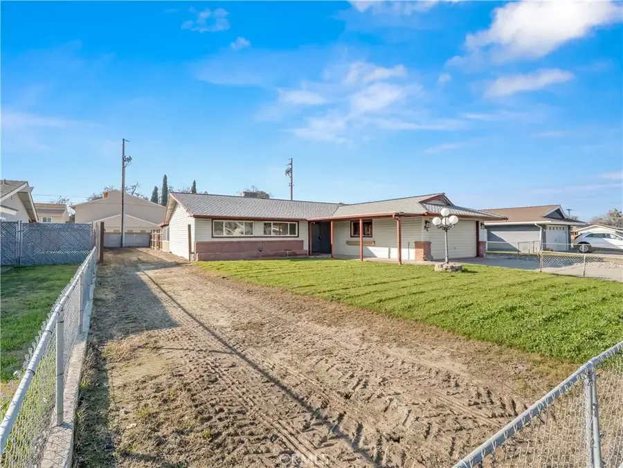 25 Linda, Lemoore, CA 93245 - Image #2