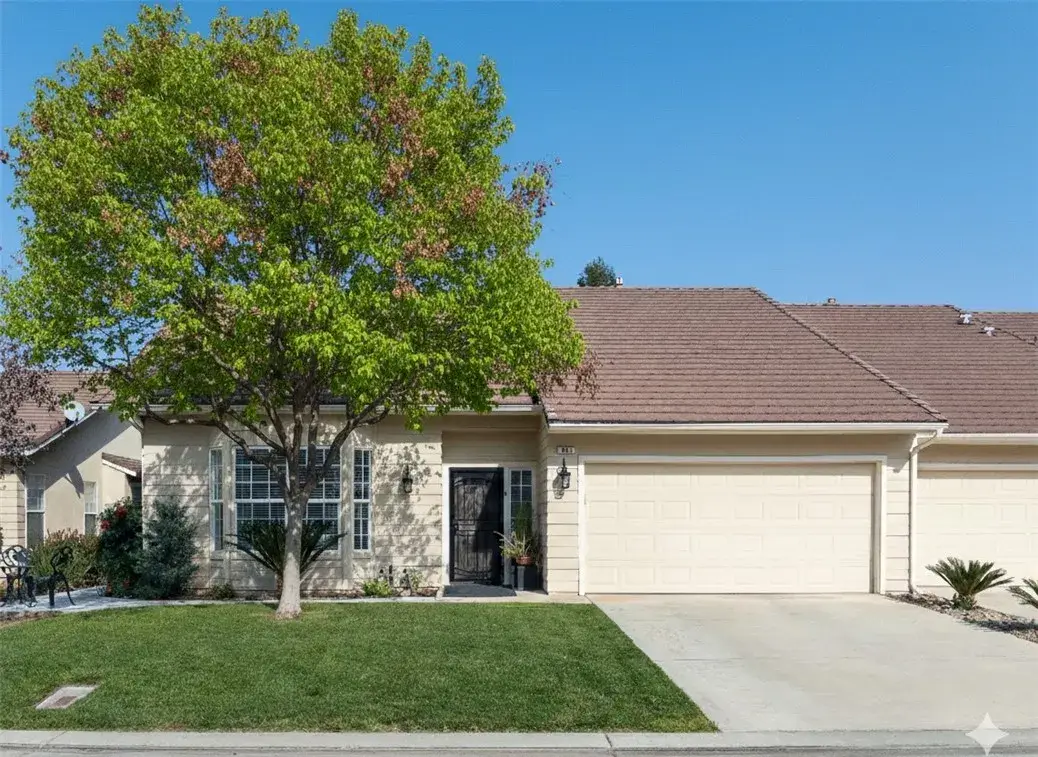 337 Village Drive, Dinuba, CA 93618 - Image #1