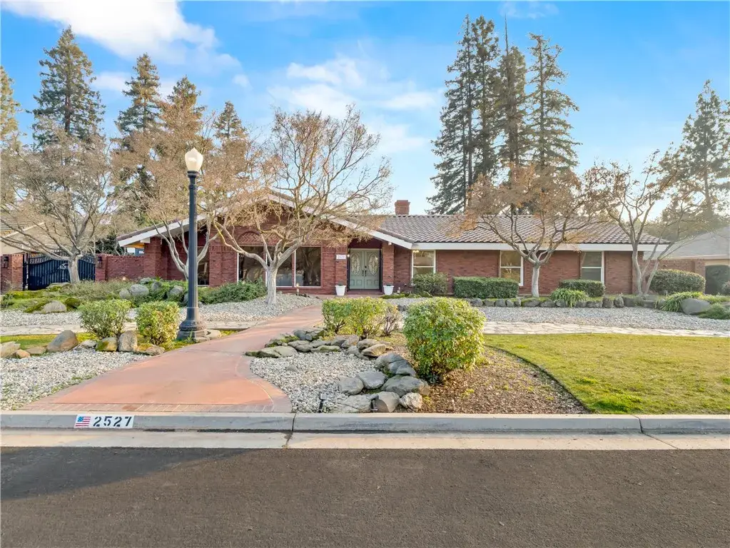 2527 W San Madele, Fresno, CA 93711 - Image #1