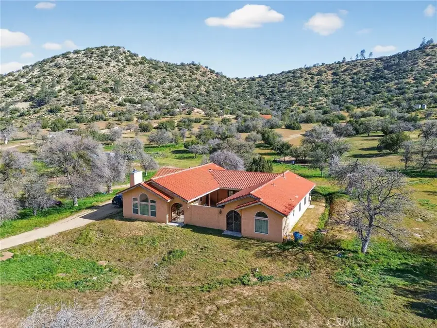 11701 Back Canyon Road, Caliente, CA 93518 - #2