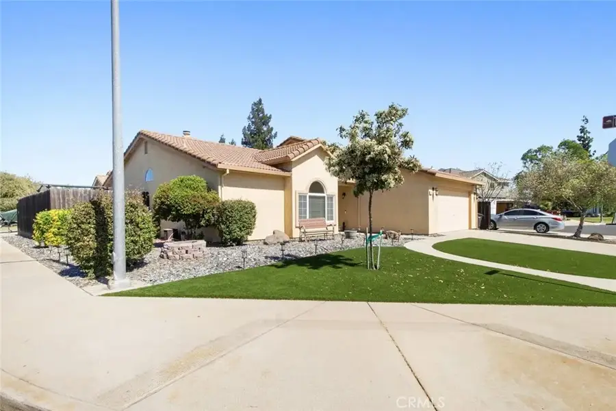 2588 Foxwood Court, Oakdale, CA 95361 - #3