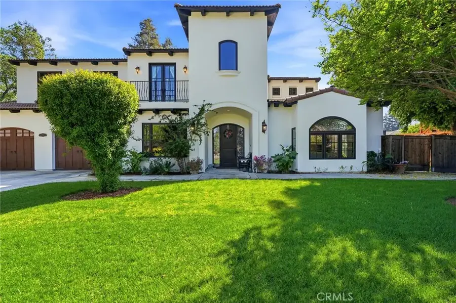 3939 W Robinwood, Visalia, CA 93291 - #2