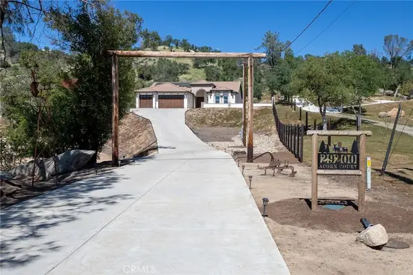 29200 Acorn Ct, Coarsegold, CA 93614