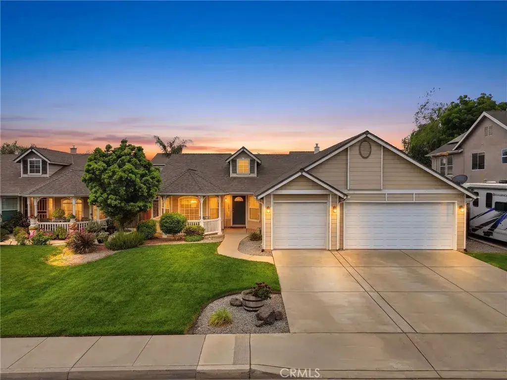 1155 W Julia Way, Hanford, CA 93230 - #1