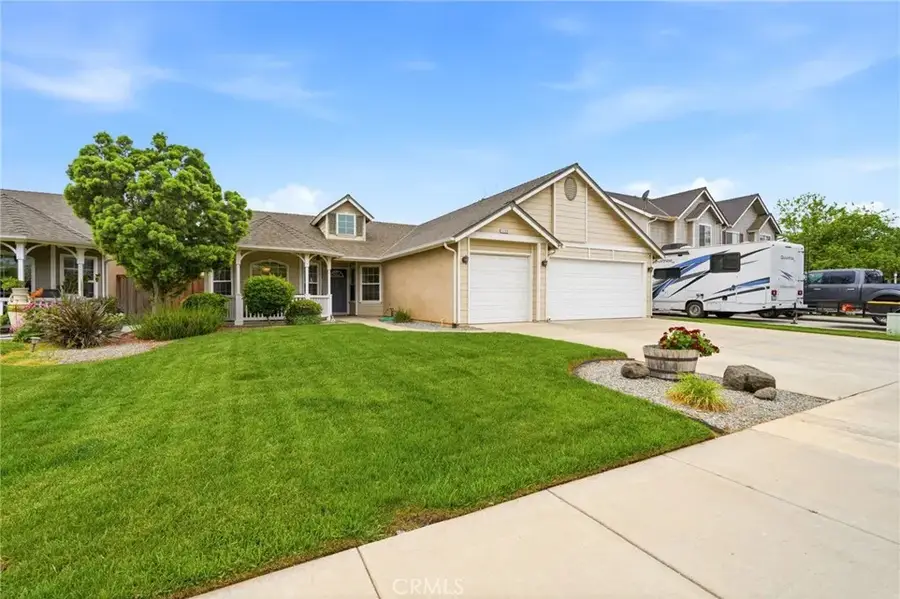 1155 W Julia Way, Hanford, CA 93230 - #3