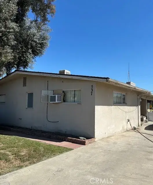 537 W University, Fresno, CA 93705 - #2