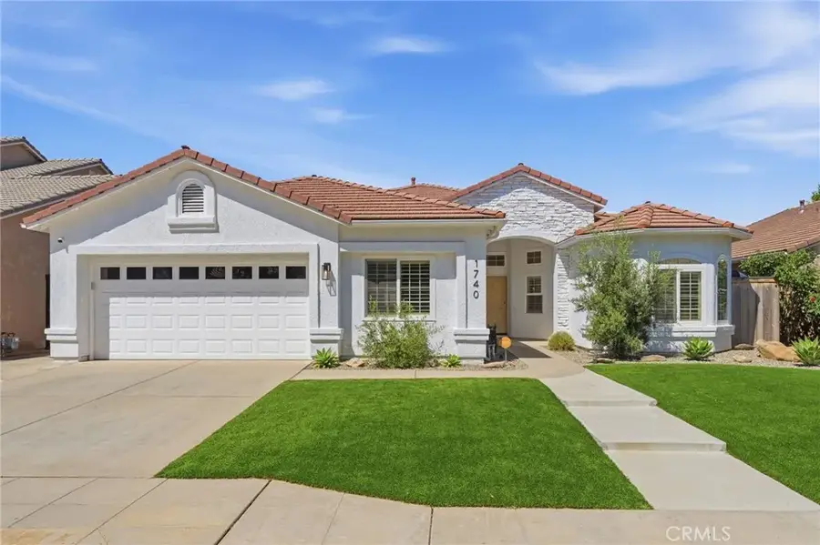 1740 N Mckelvy Avenue, Clovis, CA 93619 - #2