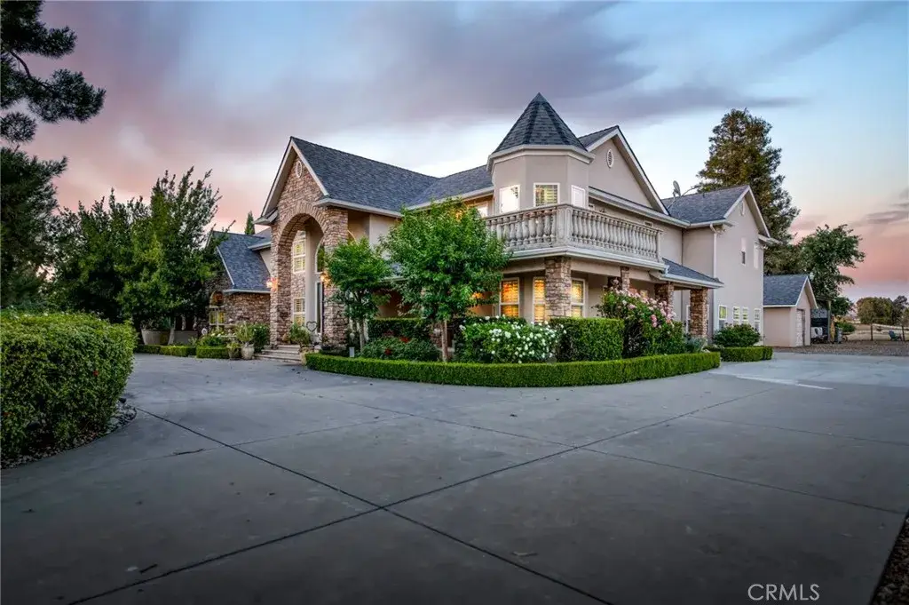 8485 N Madsen, Clovis, CA 93619 - #1