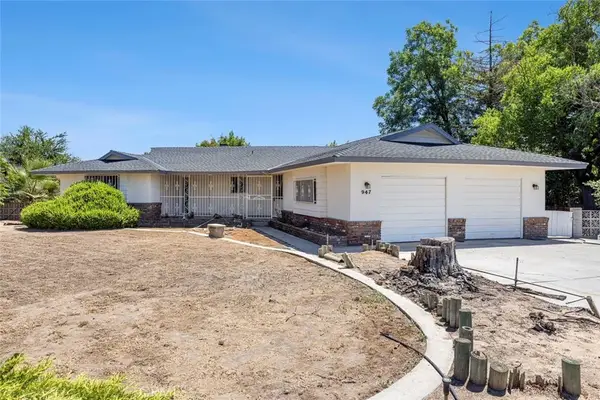 947 S Stanford Avenue, Fresno, CA 93727