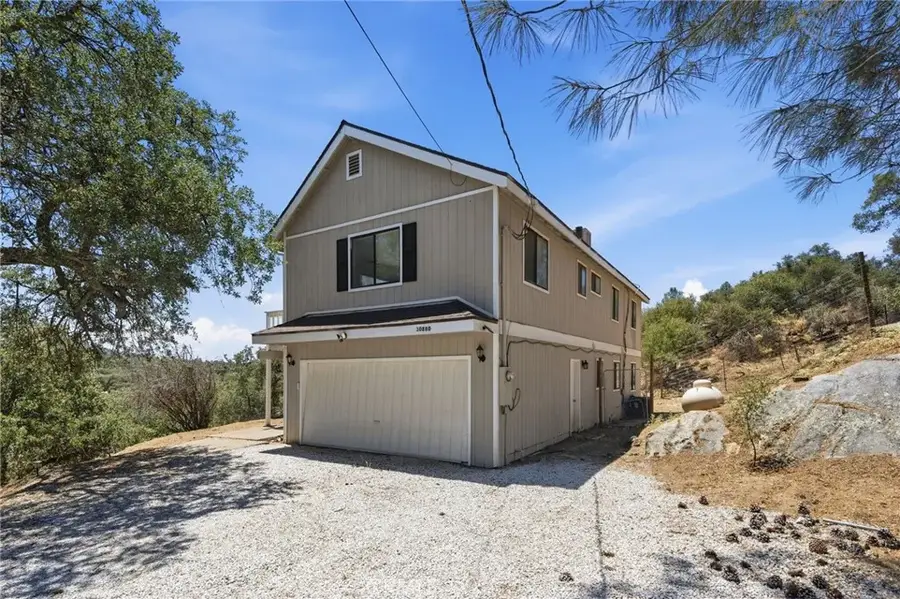 30880 Yosemite Springs, Coarsegold, CA 93614 - #2