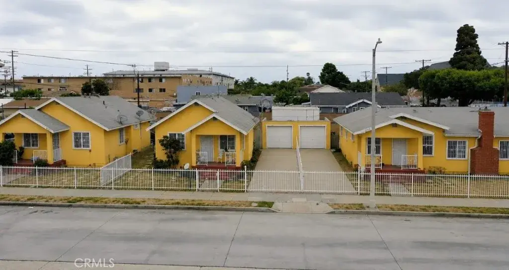 909 W Denni Street, Wilmington, CA 90744 - #1