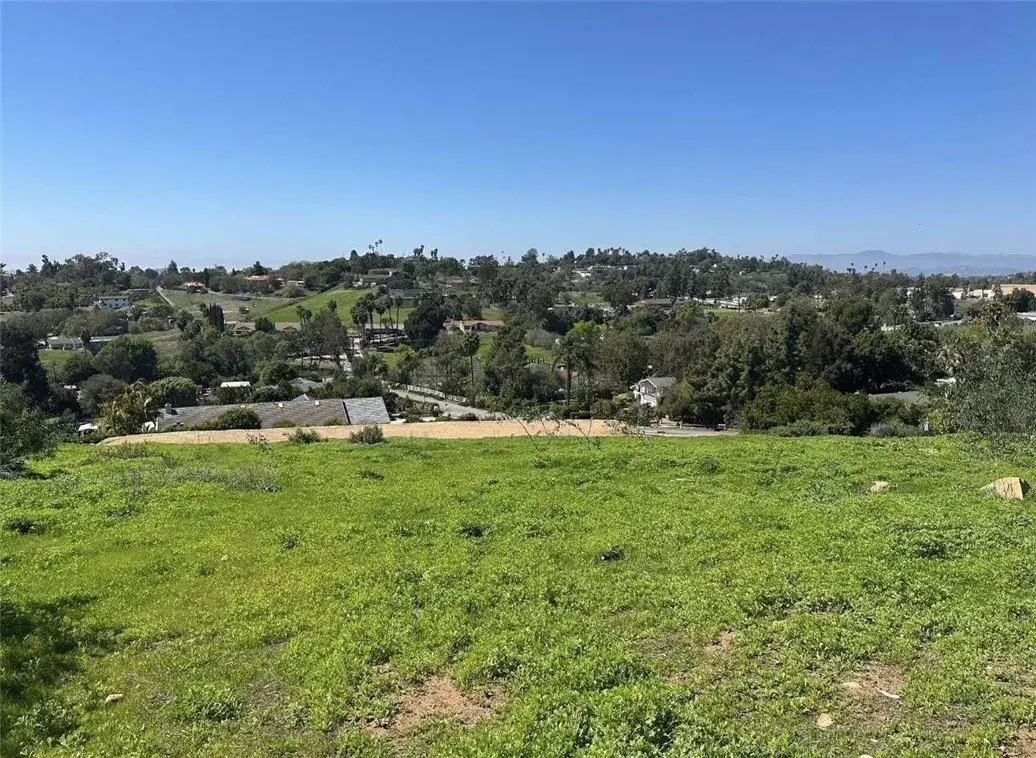 2234 Tierra Verde, Vista, CA 92084 - #1