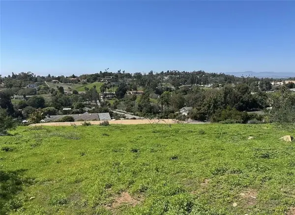 2234 Tierra Verde, Vista, CA 92084