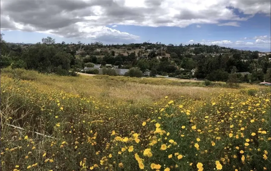2234 Tierra Verde, Vista, CA 92084 - #2