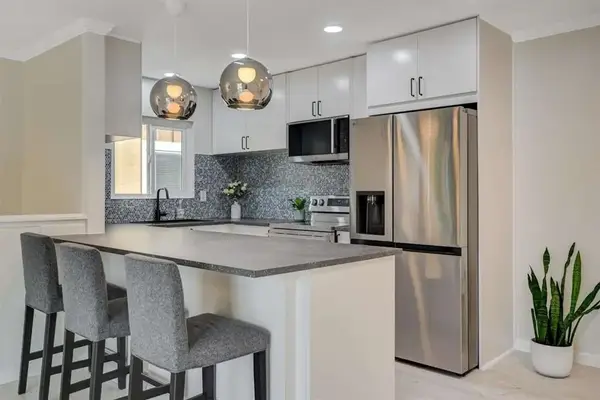 10406 Caminito Rimini, San Diego, CA 92129