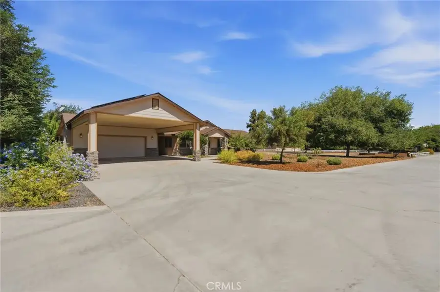 597 Crawford, Porterville, CA 93257 - #3