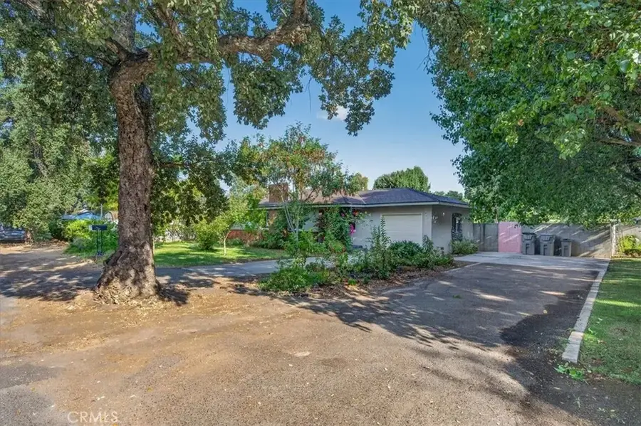 226 W Gettysburg, Fresno, CA 93705 - #3