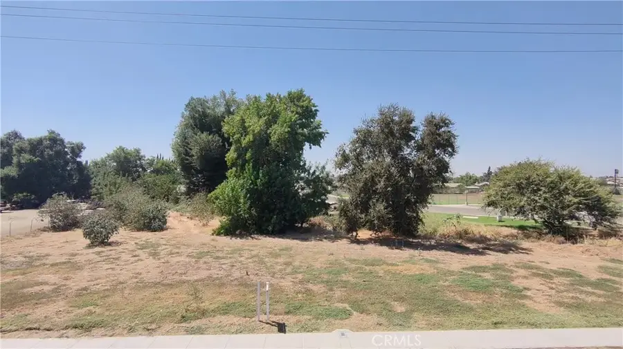 509 Farmersville Blvd, Farmersville, CA 93223 - #2