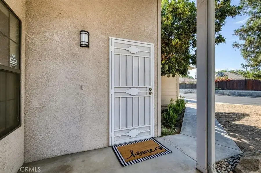 571 W Pat, Clovis, CA 93612 - #2