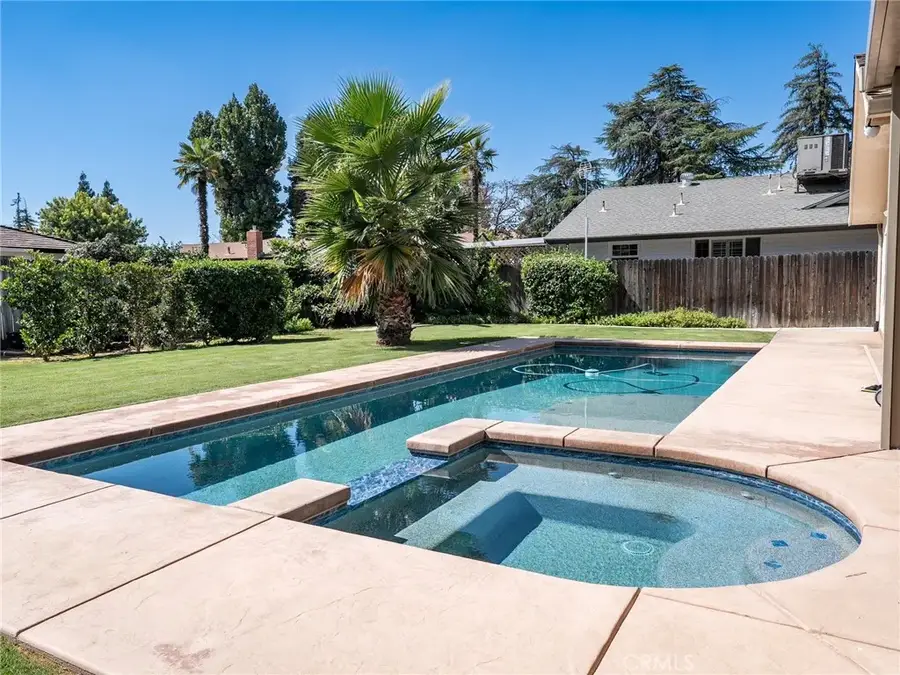 5170 E Huntington, Fresno, CA 93727 - #2