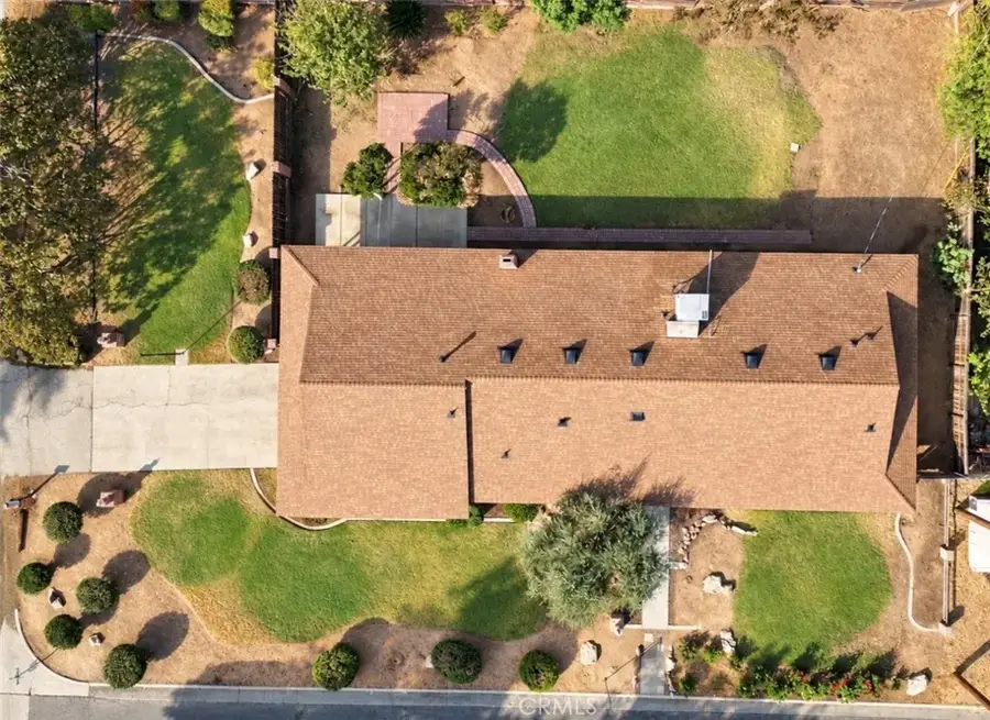5141 E Grant Avenue, Fresno, CA 93727 - #2