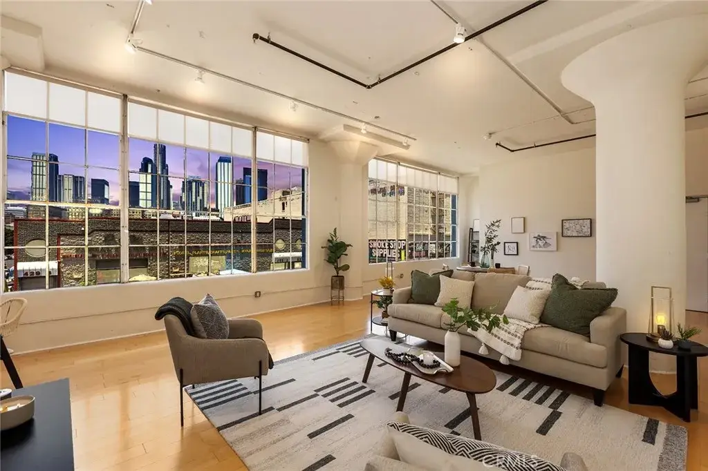 420 S San Pedro Street #211, Los Angeles, CA 90013 - Image #1