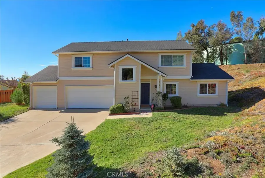 14047 Simshaw Avenue, Sylmar, CA 91342 - Image #2