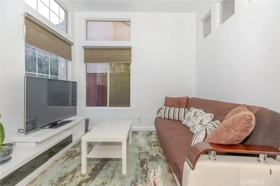 30030 Grandifloras Road, Canyon Country, CA 91387 - Image #3