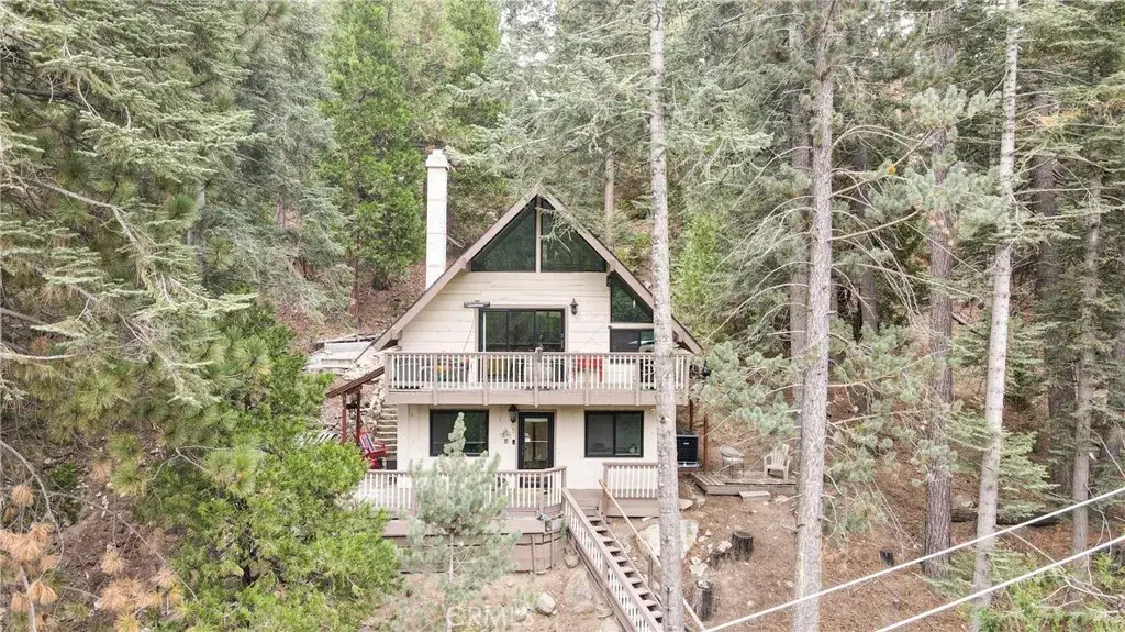875 Brentwood Drive, Lake Arrowhead, CA 92352 - Image #1
