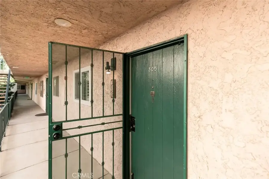 2940 N Verdugo Road #305, Glendale, CA 91208 - Image #2