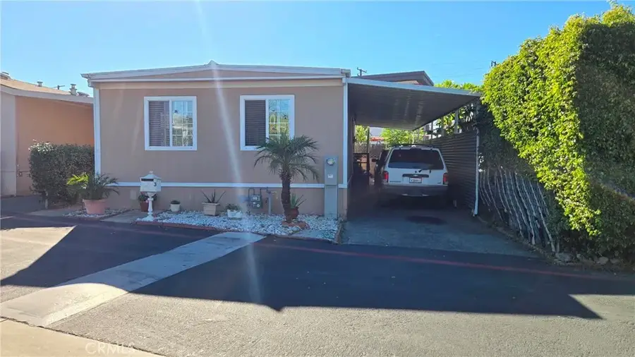 1081 W Arrow #3, Azusa, CA 91702 - Image #2