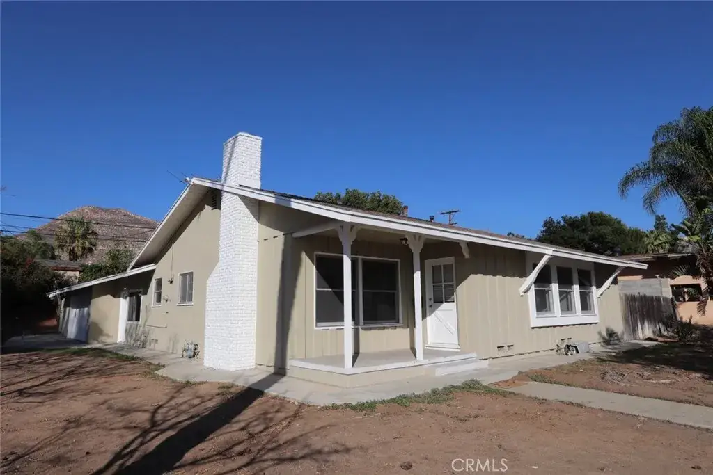 587 W Blaine Street, Riverside, CA 92507 - Image #1