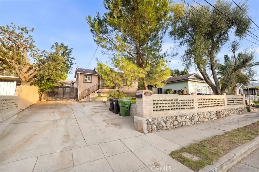 10554 Plainview, Tujunga, CA 91042 - Image #2