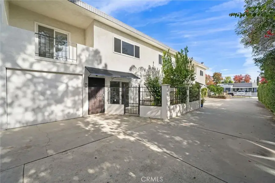 5017 Cartwright #3, North Hollywood, CA 91601 - Image #3
