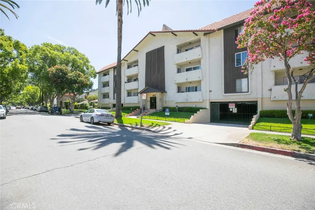 1422 Rock Glen #210, Glendale, CA 91205 - Image #1