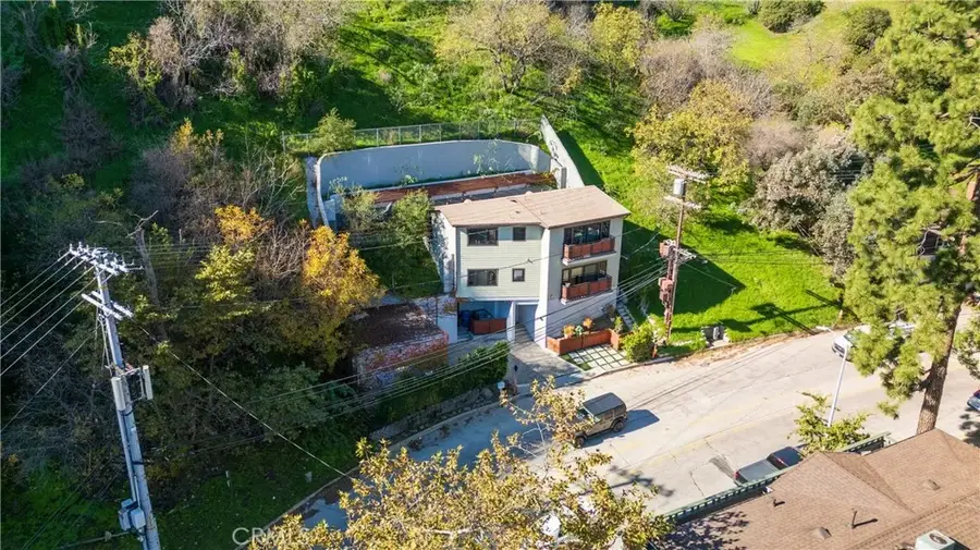 2239 Laurel Canyon, Los Angeles, CA 90046 - #2