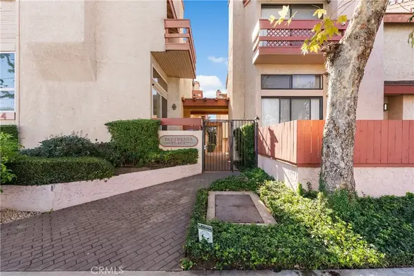 21054 Parthenia #11, Canoga Park, CA 91304