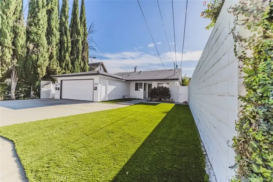 19314 Valerio, Reseda, CA 91335 - Image #2