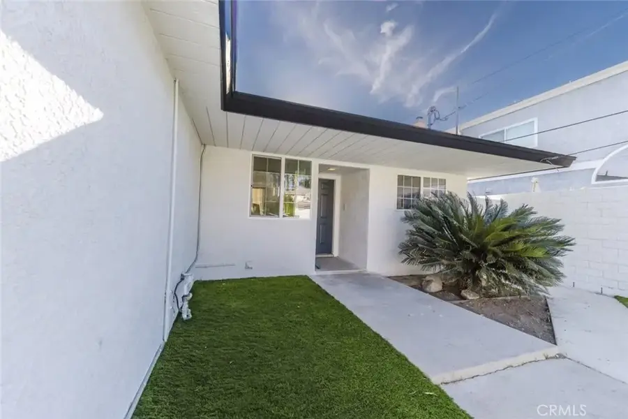 19314 Valerio, Reseda, CA 91335 - Image #3