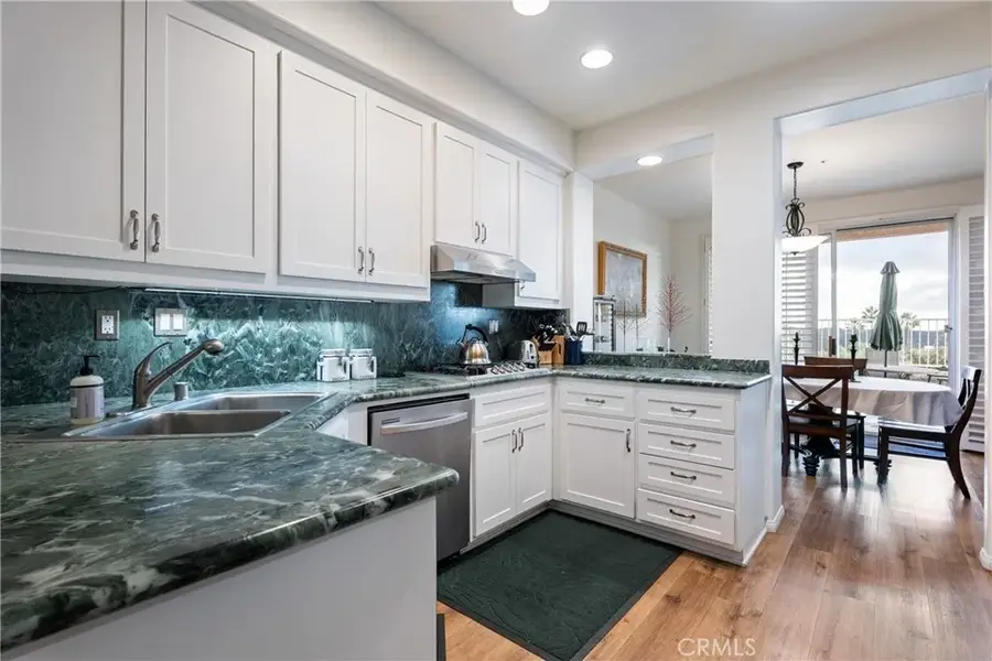 1942 Caminito De La Estrella, Glendale, CA 91208 - Image #3