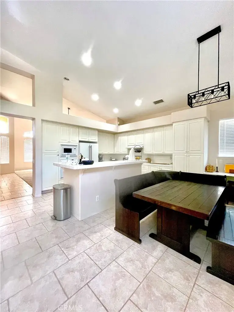 2371 Moonridge Circle, Corona, CA 92879 - Image #2