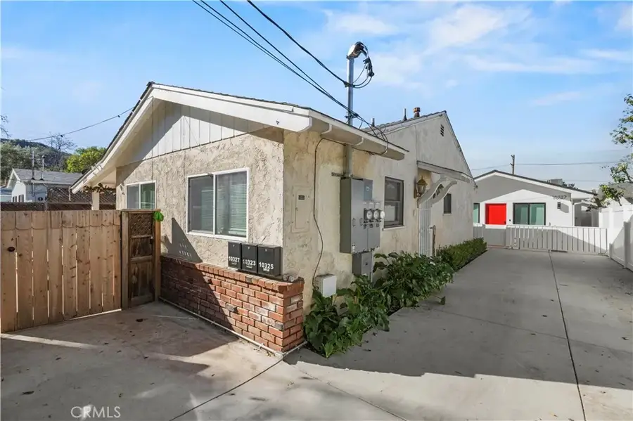 10323 Eldora, Sunland, CA 91040 - Image #2