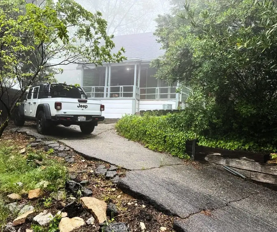 645 Knoll Drive, Crestline, CA 92325 - Image #2