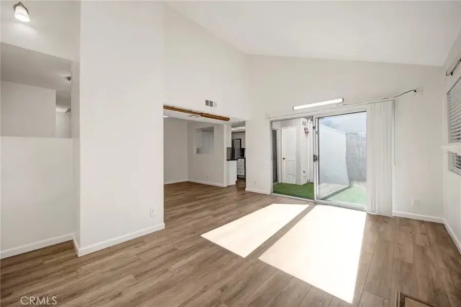 20155 Keswick Street #219, Winnetka, CA 91306 - Image #3