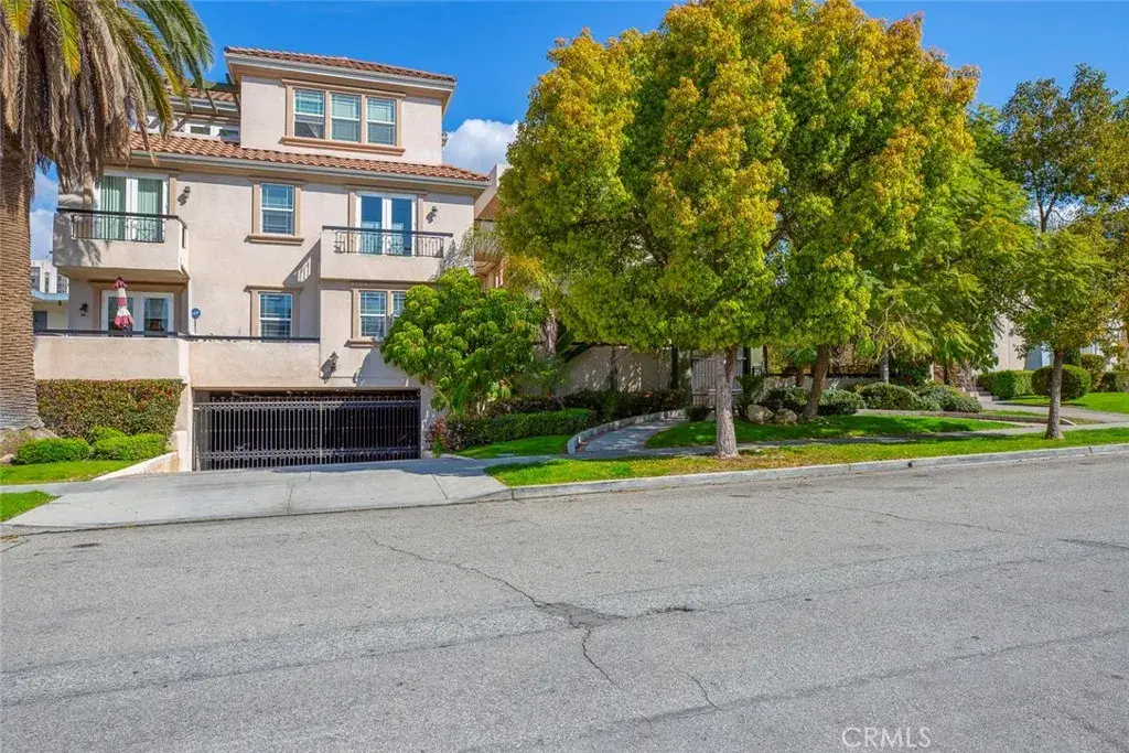 333 Milford #105, Glendale, CA 91203 - #1